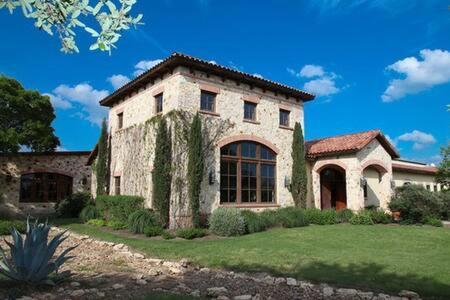 The Outlook - And Deck Views Of Hill Country Hébergement de vacances