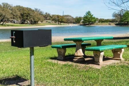The Outlook - And Deck Views Of Hill Country Hébergement de vacances *